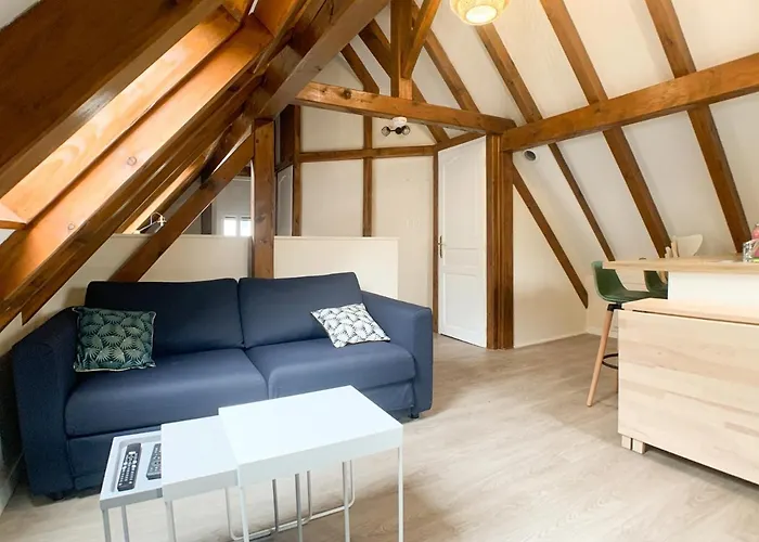 Le Cocon - Classe 3 Etoiles - Avec Garage, A 5mn Du Centre *